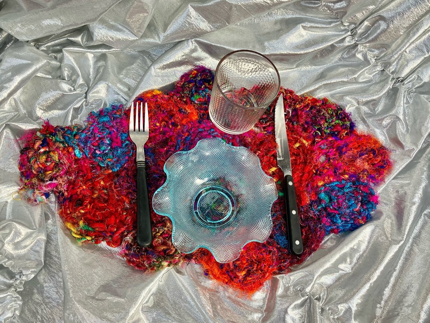 Goose is Cooked

Moss🪩Placemats

Diamond shaped hand crochet recycled silk~colorize your table setting ✨

🥂Now @lagoon.ny in store &amp; online