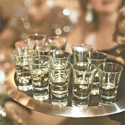 www-uptown-event-rentals-dot-com-34-passing-tray-glassware-sm.png
