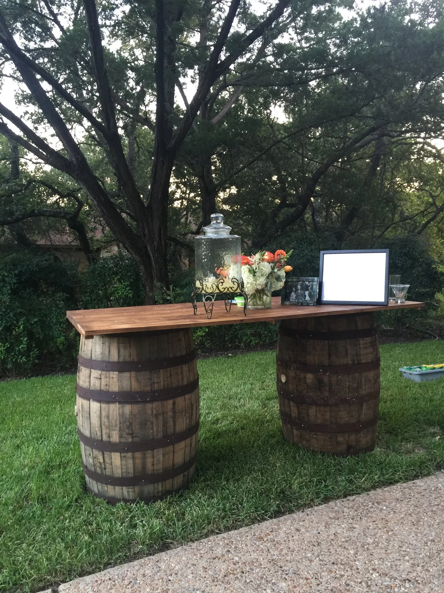 Barrel Bar