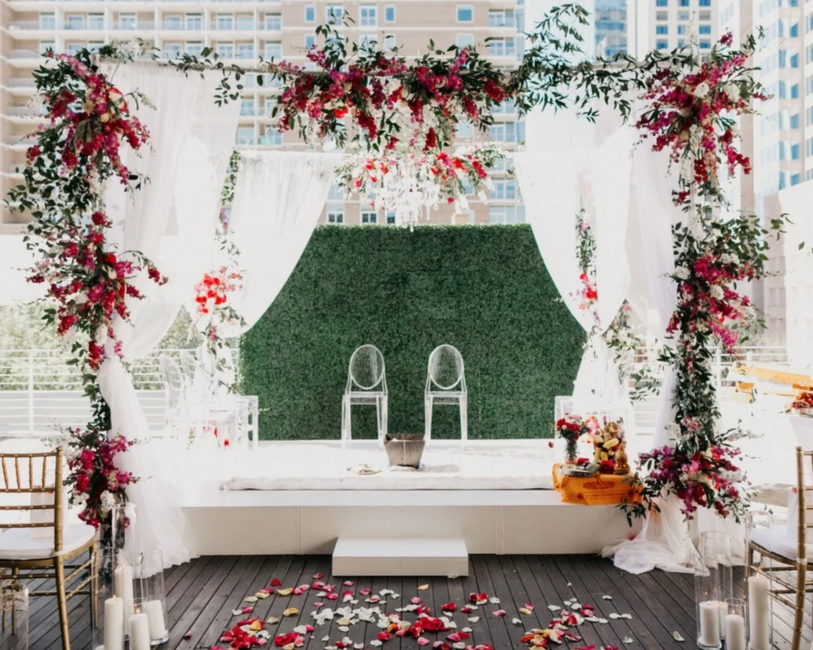 (4 )Post Pipe-n-Base with Drape Ceremony Structure