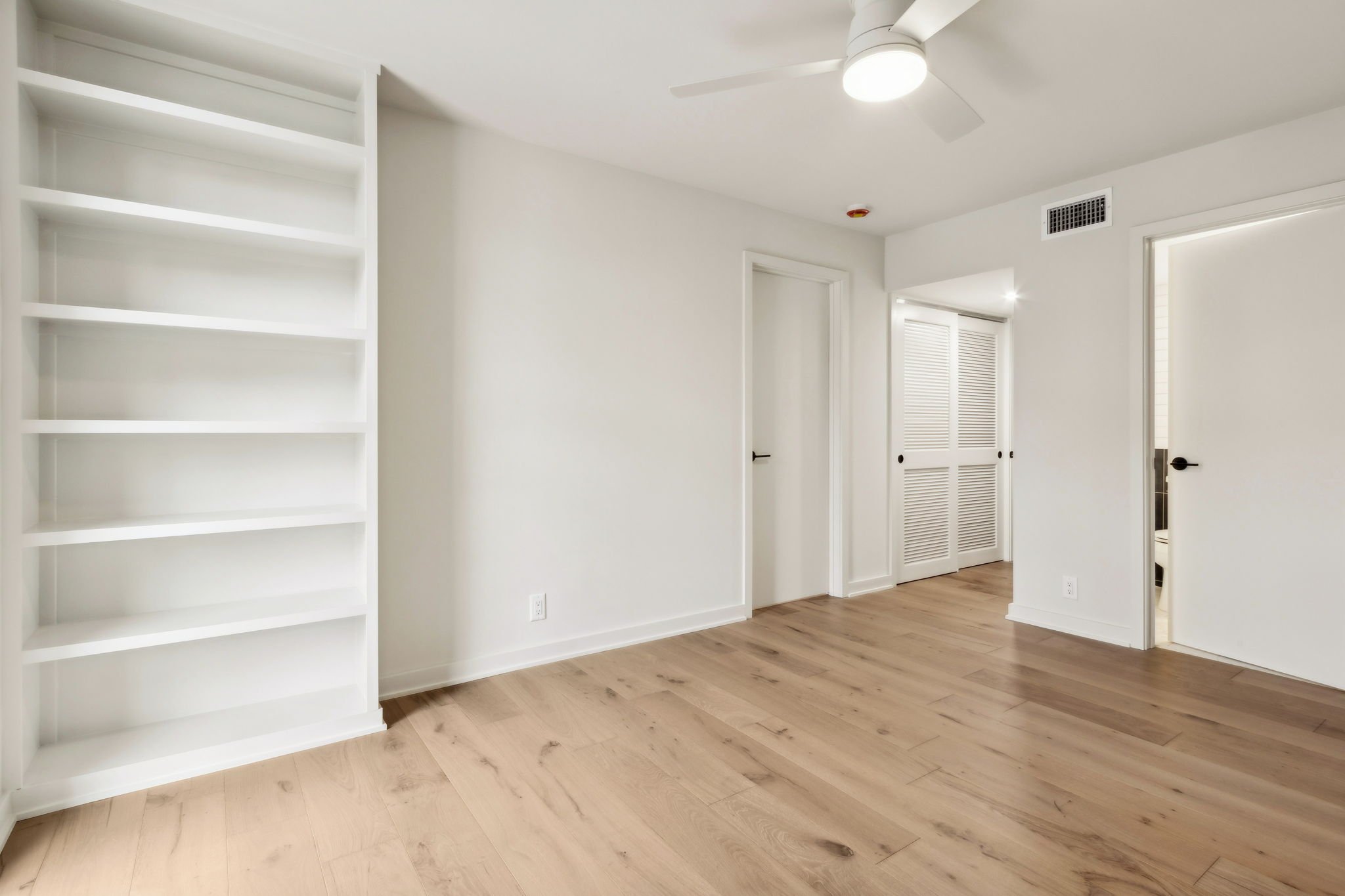 25-web-or-mls-901 Ocean Blvd Unit 43 (19 of 41).jpg