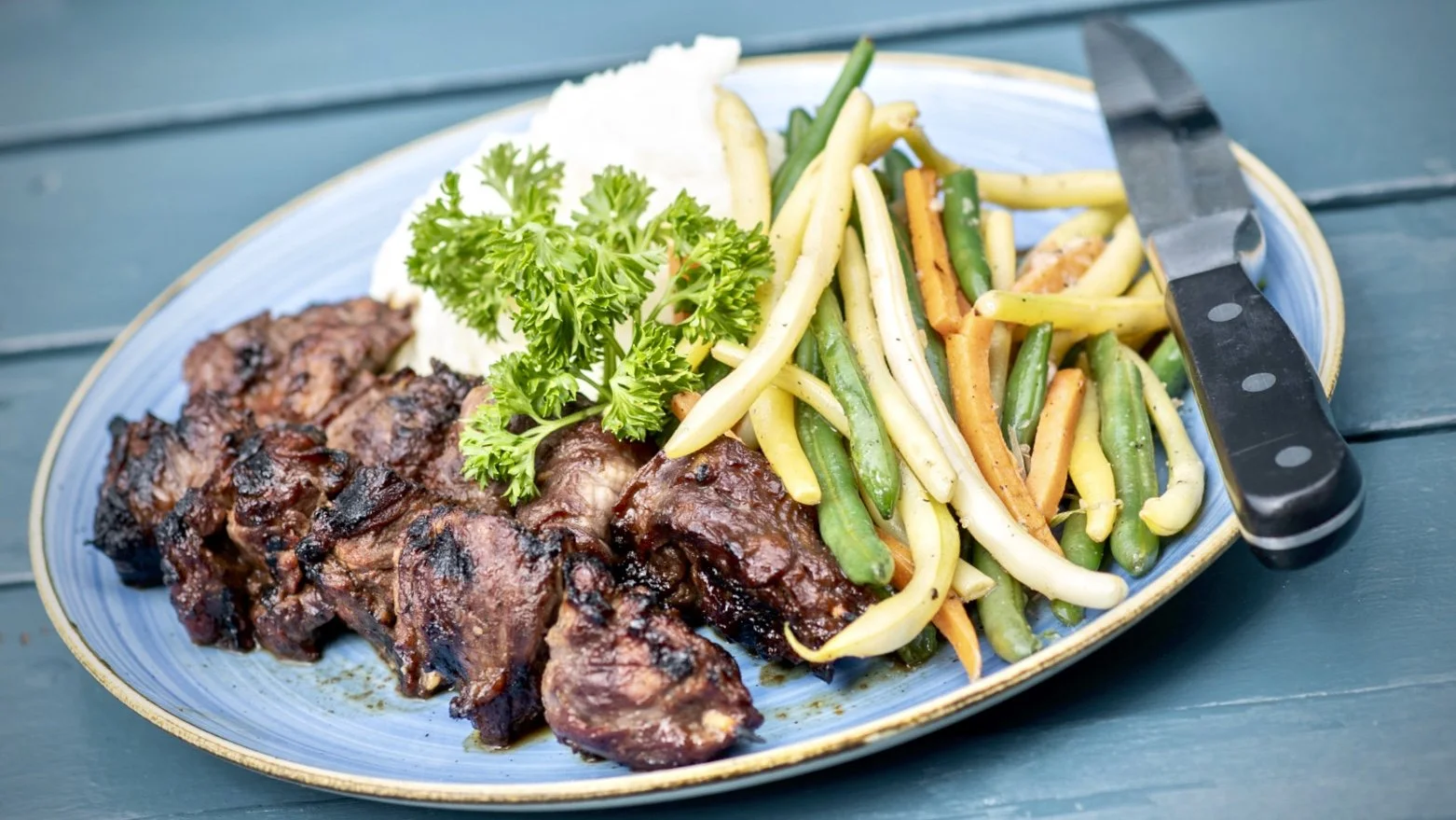 BlueMarlinGrilleEssexMASteakTips