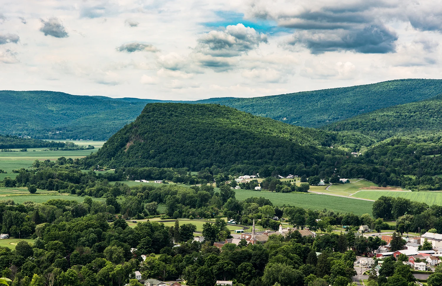 Vroman’s Nose and the town of Middleburgh. Steve Aaron Photography