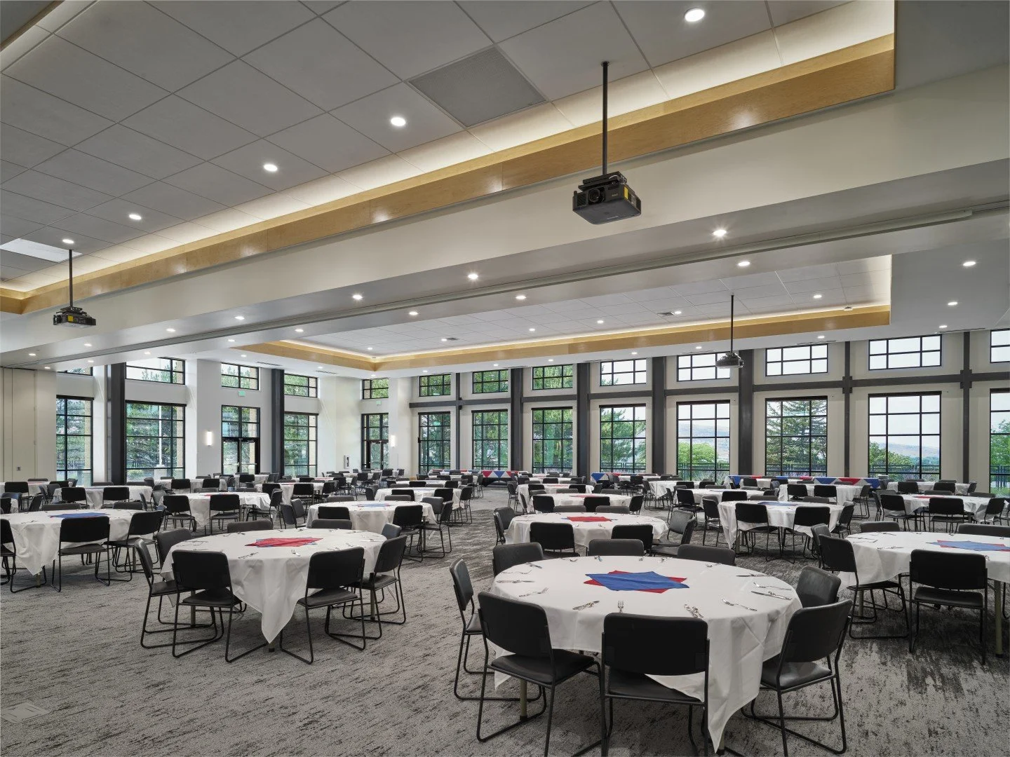 Interior 5 (HR) (Large).jpg