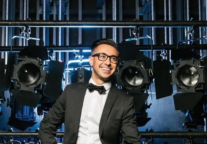 Farren Timoteo (director) for Teatro Live's The 39 Steps