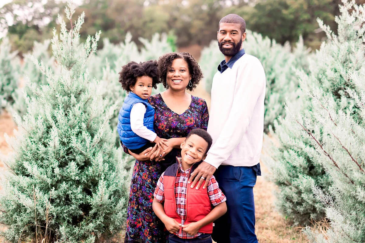 Family- Portraits- Christmas- Tree- Farm- Dallas- Houston.jpg