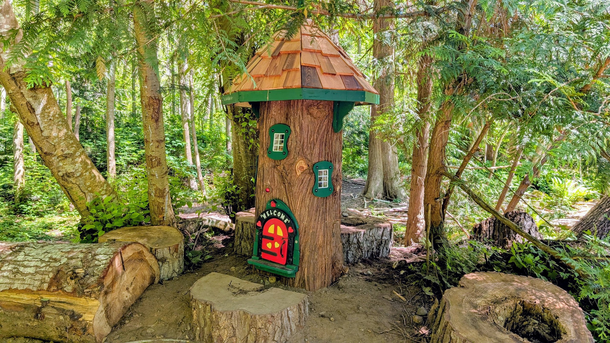 "WELCOME TREE" Neck Point Park 2025