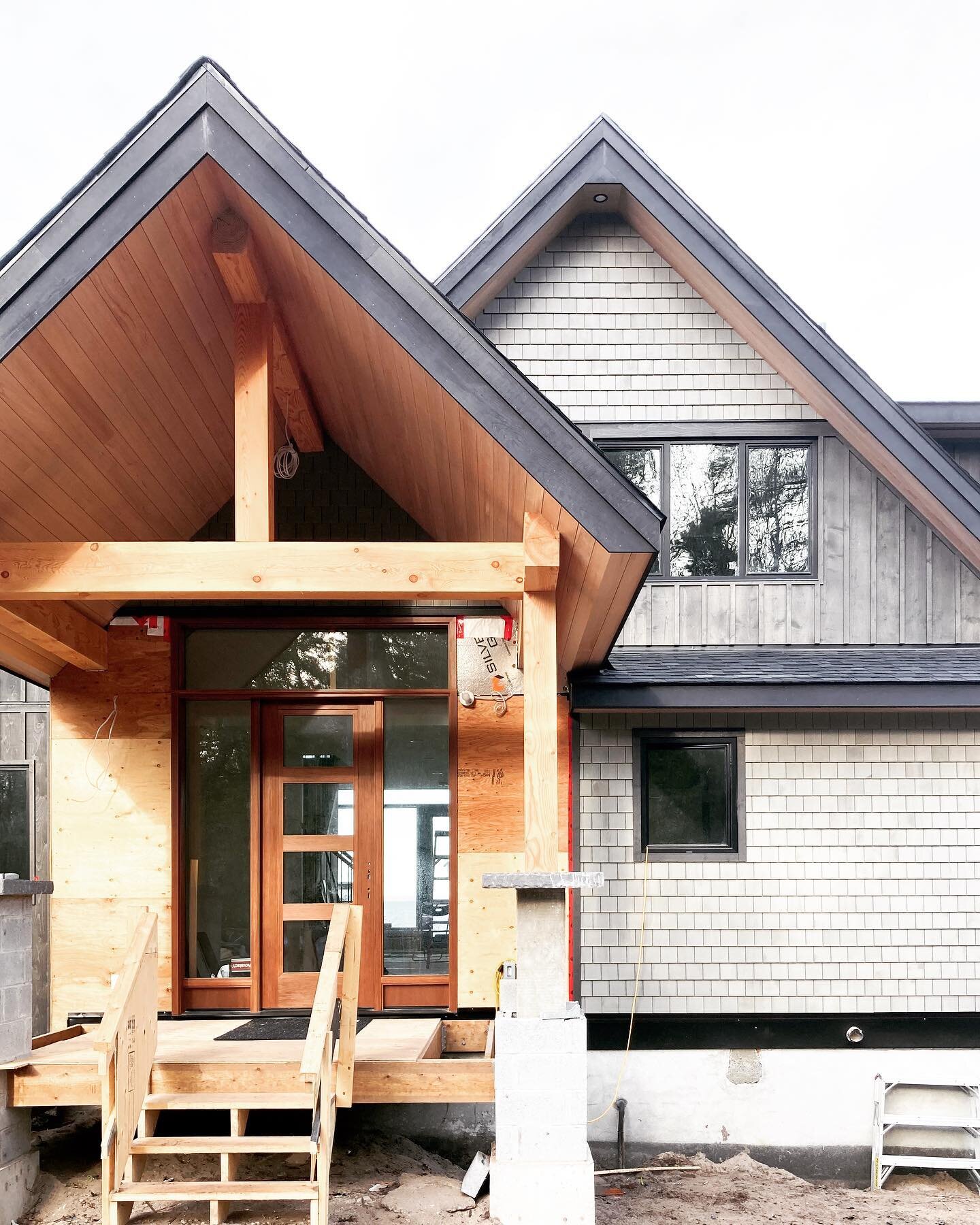 The siding is coming together nicely on our tiny beaches renovation.  Really love the composition, and the texture you get from the shake and board and batten combo.
&bull;
Architectural Design: @ihdbuild
Engineering: @quantumeng
Siding Install: @phe