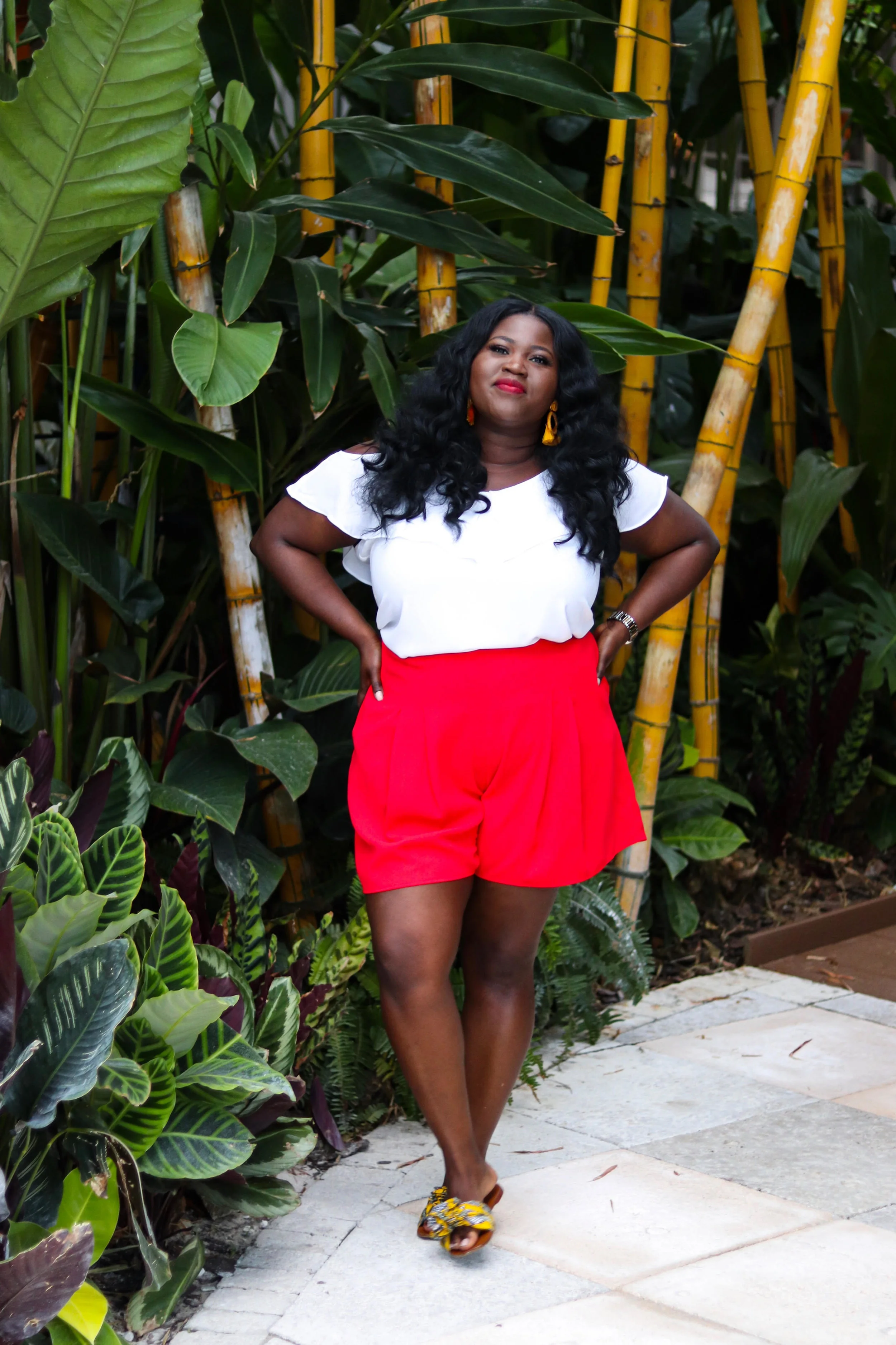 red shorts outfit