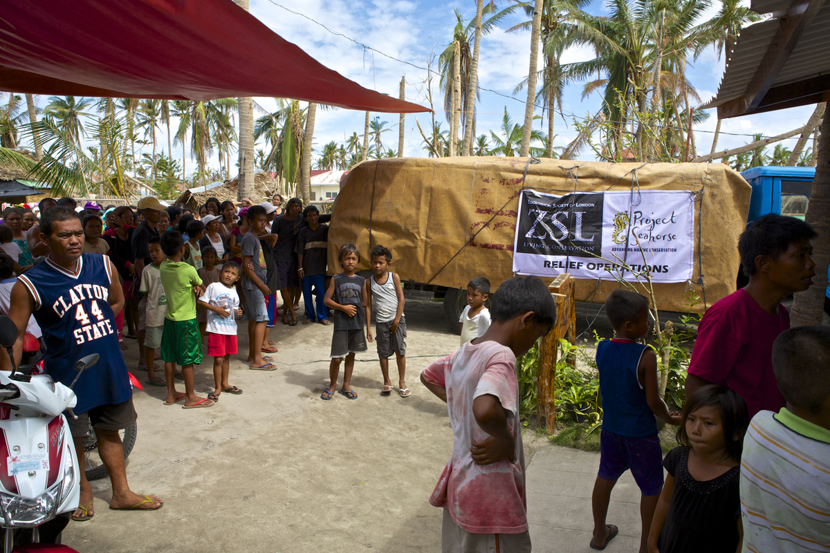  People gathering around the ZSL/Project Seahorse relief truck in Bantayan Island. Photo by Steve de Neef