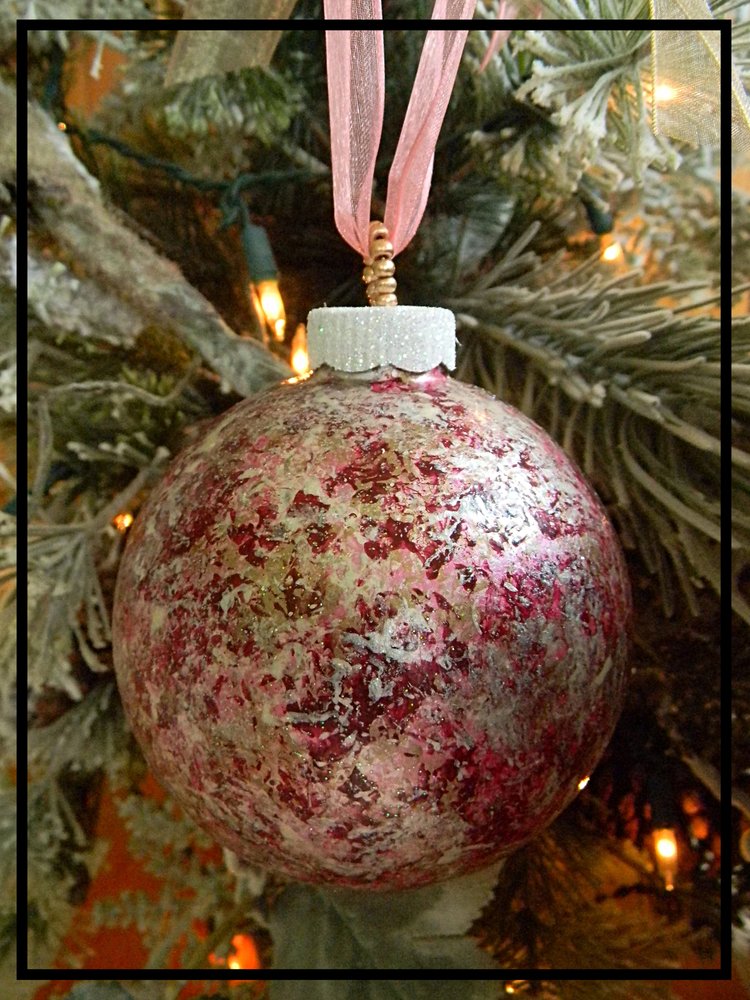 Holiday Decorating With Cranberries | Midwest Living