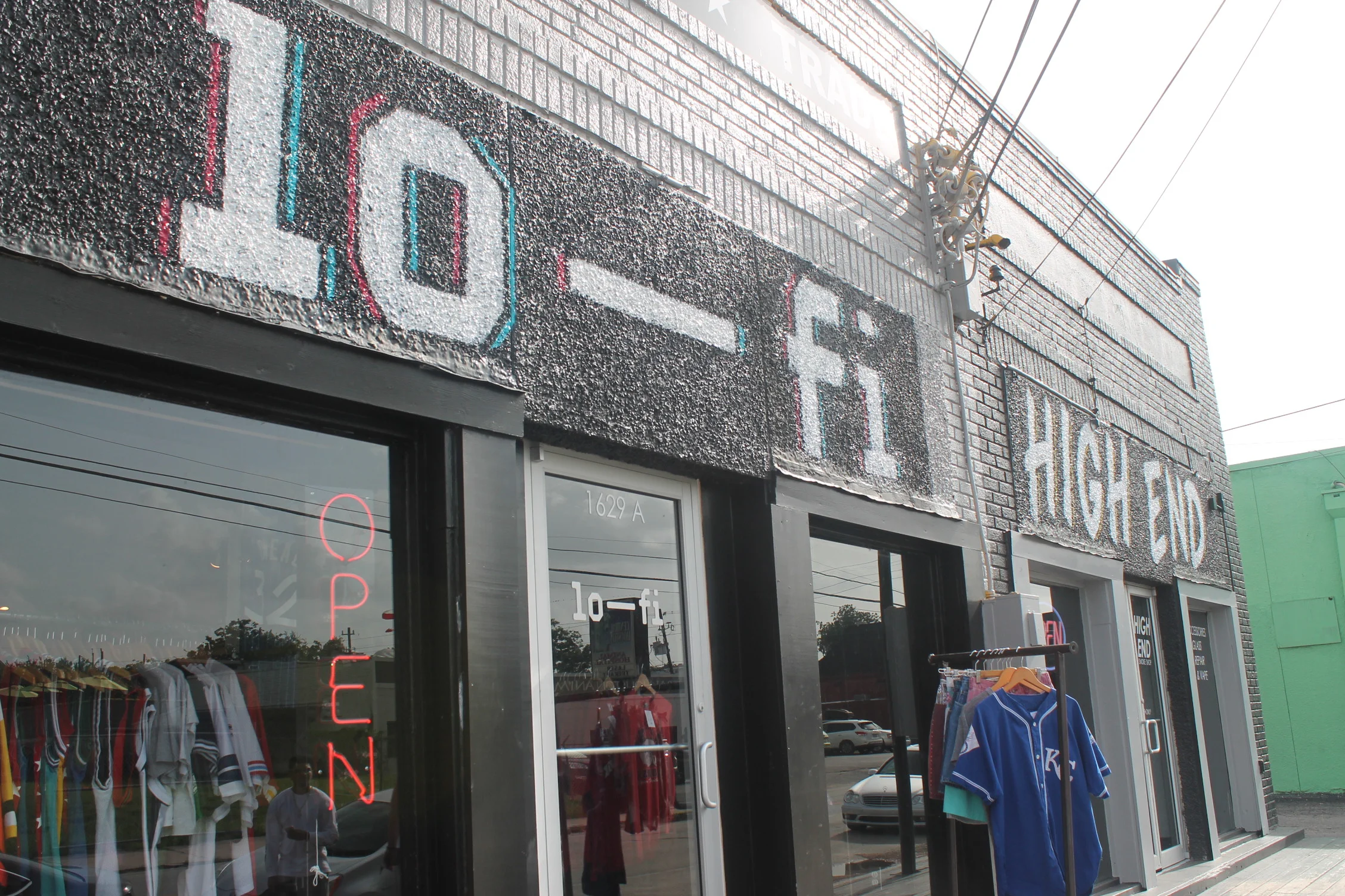 What's In Store? : Lo-Fi Vintage Boutique (Houston, TX) 