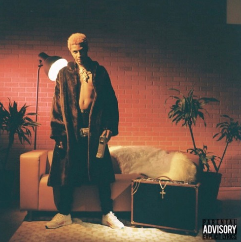 Comethazine samples 8Ball & MJG to deliver a cosmic record with his "Dough Freestyle"