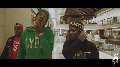 "The Nawfside Huncho", Rizzoo Rizzoo introduces fans into his life on “Itz Hot Show” web-series