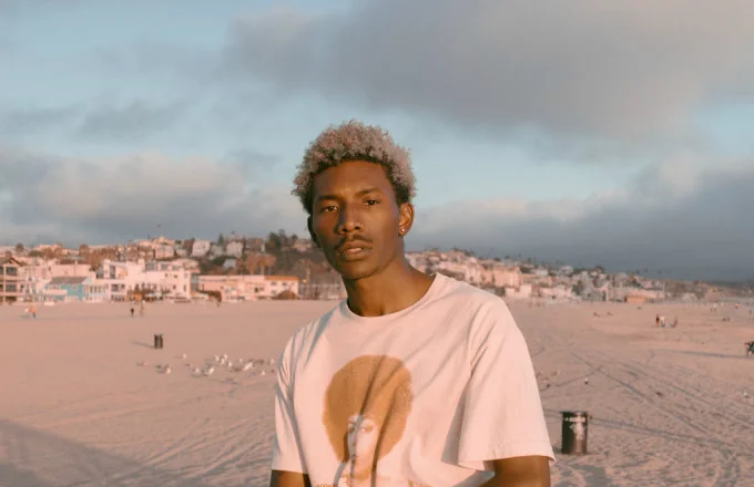 Arkansas by the way of LA artist, Black Party delivers melodic sunny vibes on his new project "Endless Summer"