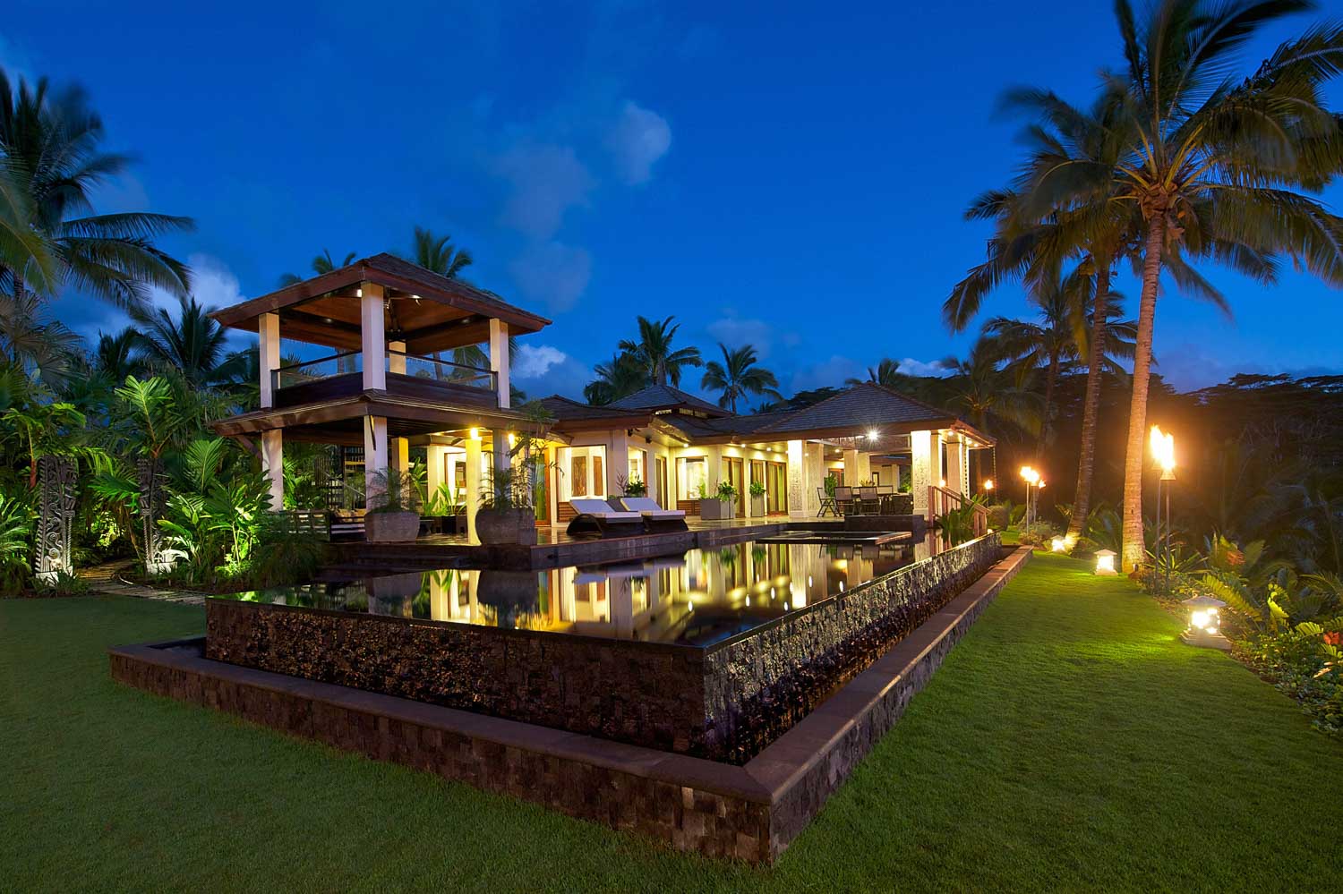 13_ER-001_KAI VISTA POOL AT NIGHT_web.jpg