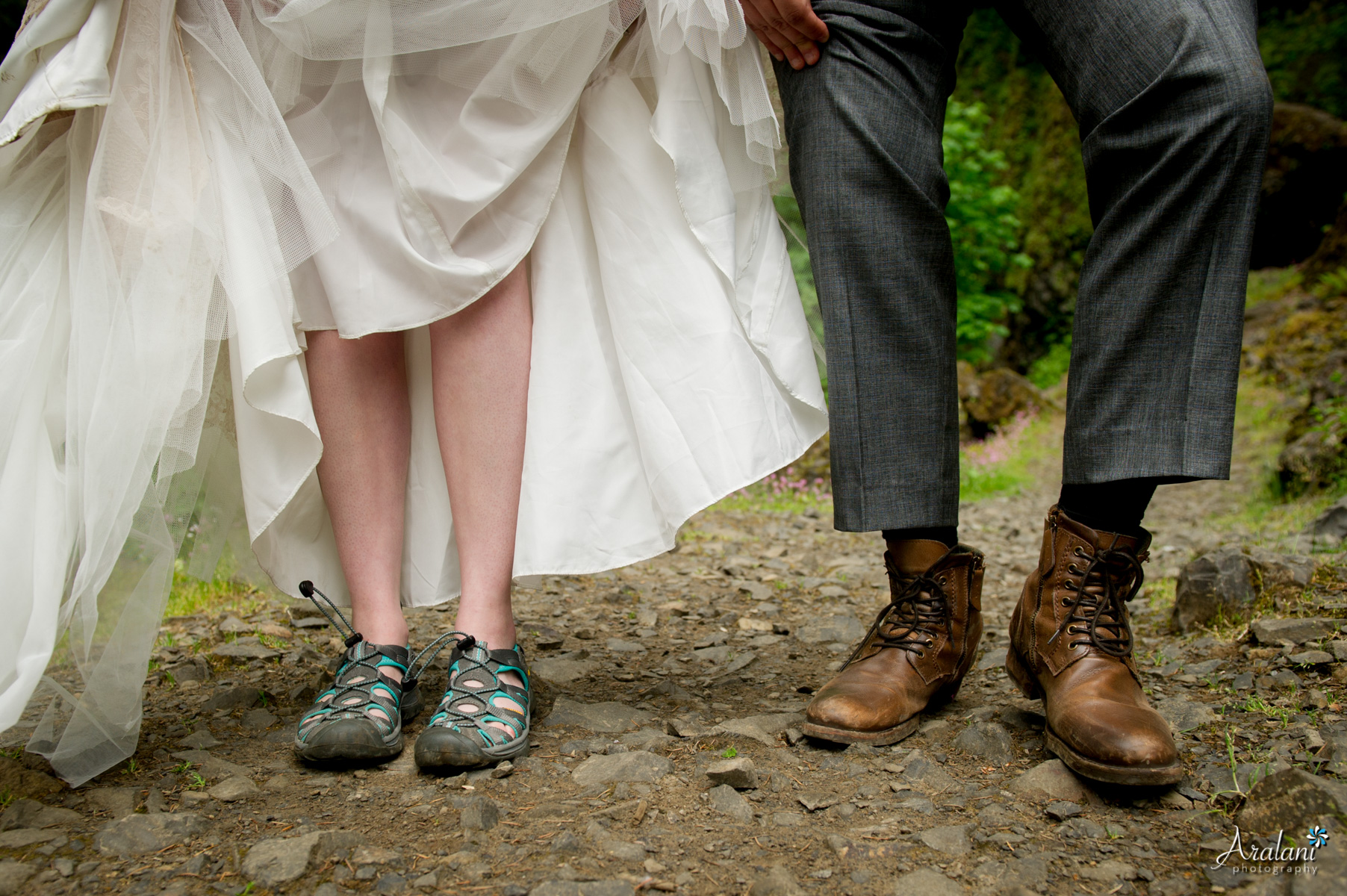 Wahclella_Falls_Elopement0023.jpg