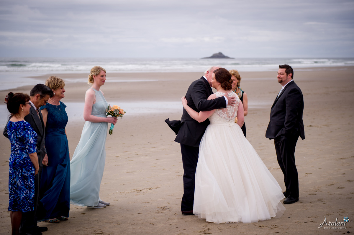 Oregon_Coast_Elopement_0011.jpg