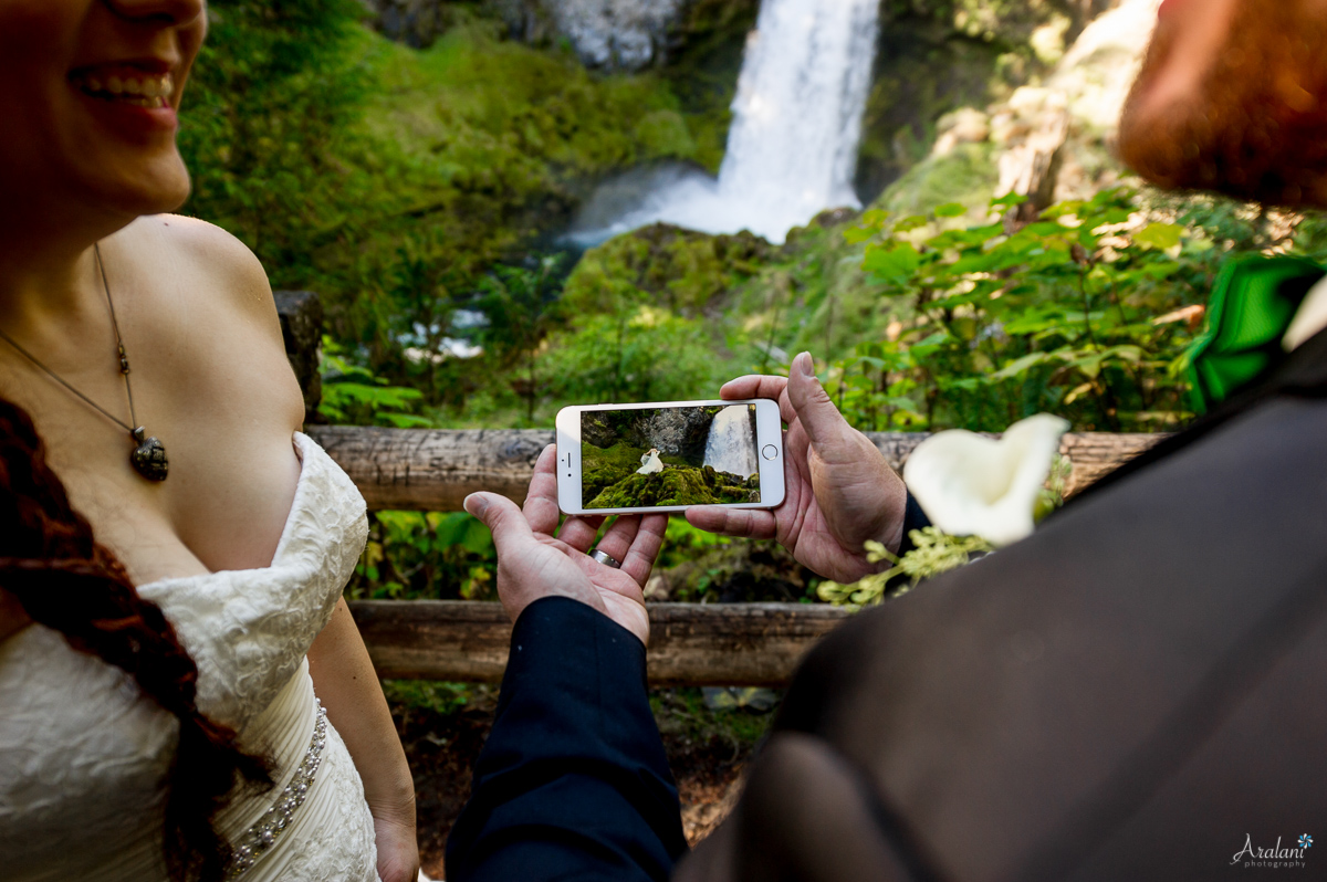 Sahalie_Falls_Waterfall_Wedding0015.jpg