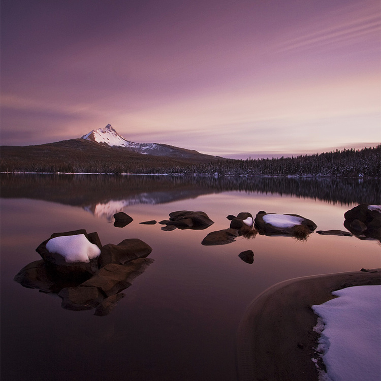 Ara+Roselani+-+Aralani+Photography+-+Mt.+Washington+Sunset+over+Big+Lake.jpg
