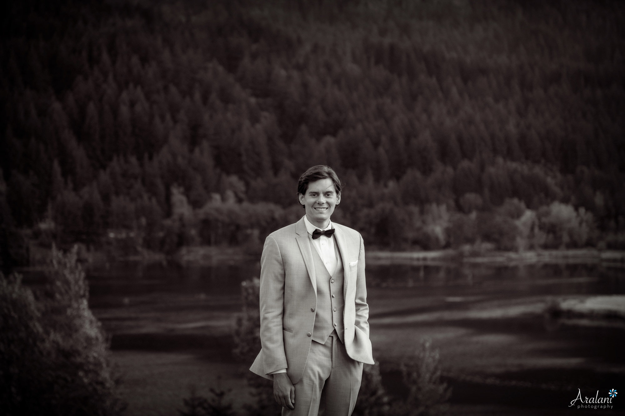 Courtney-Jimmy-028-Columbia-River-Gorge-Government-Cove-Latourell-Falls-Oregon-Wedding-Elopement-Photographer-Aralani-Photography-Courtney_Jimmy_W0218.jpg