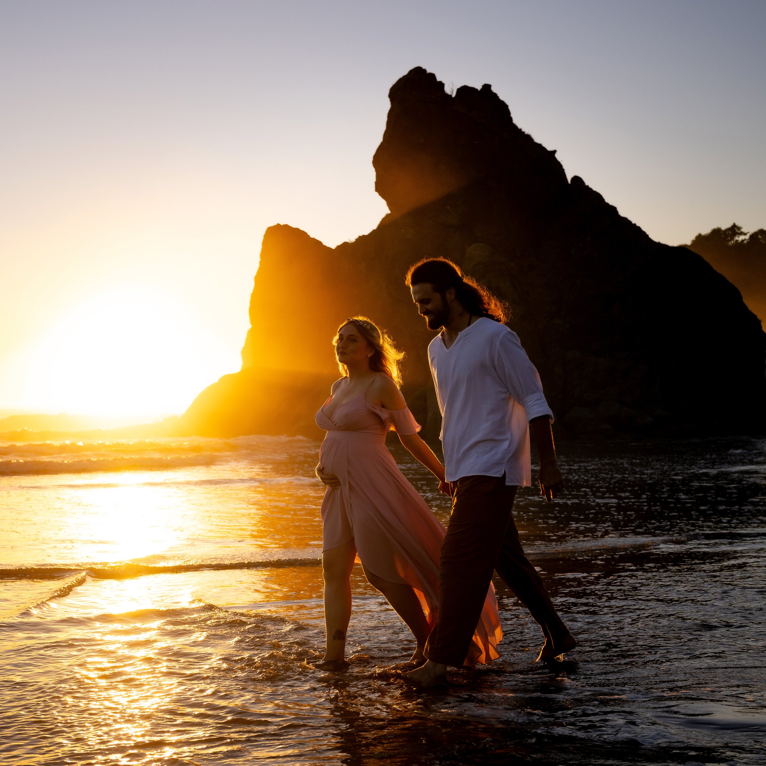 Maternity_Adventure_Photos_Pacific_Northwest0108.jpg