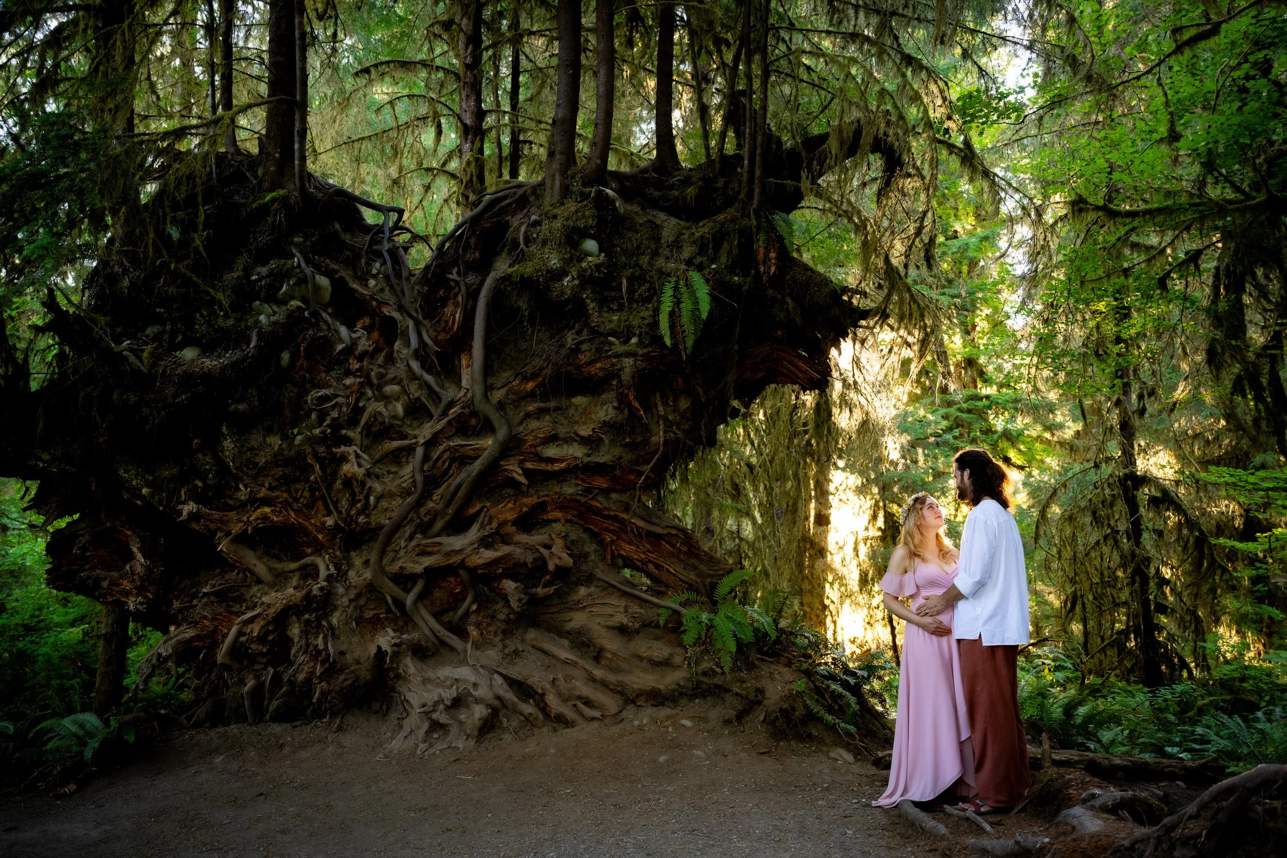 Maternity_Adventure_Photos_Pacific_Northwest0103.jpg