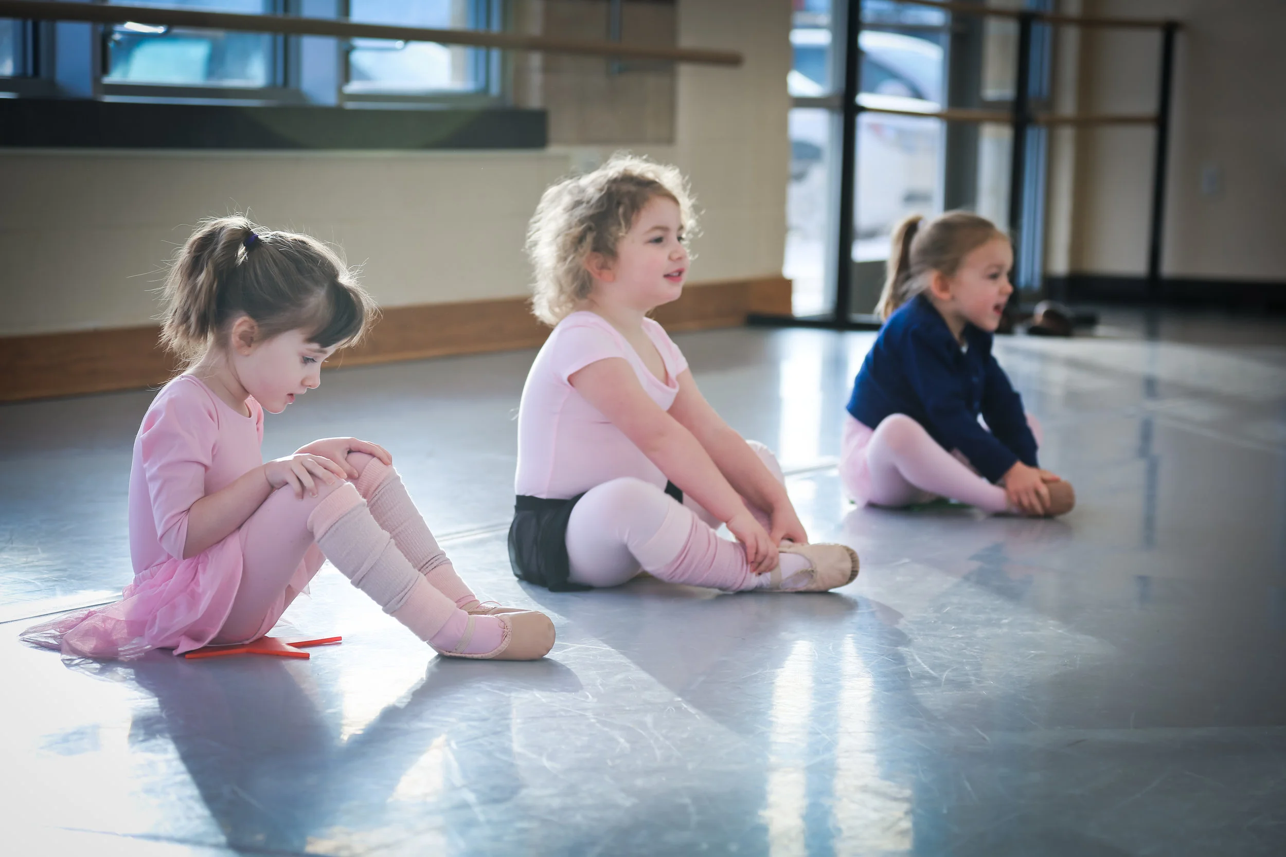 PRE-SCHOOL CREATIVE MOVEMENT