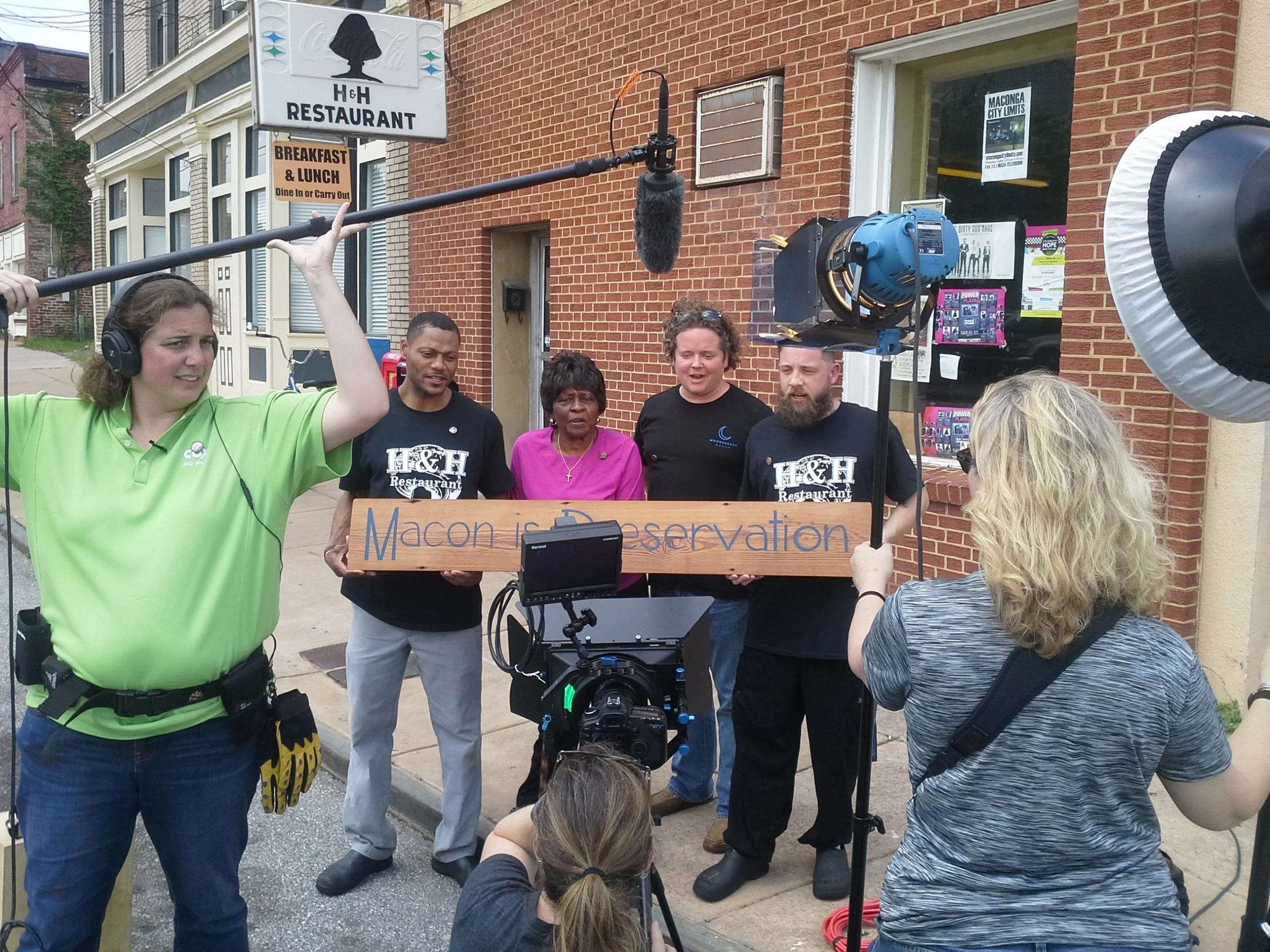 The H & H crew serves up some smiles for the Macon is Preservation campaign.