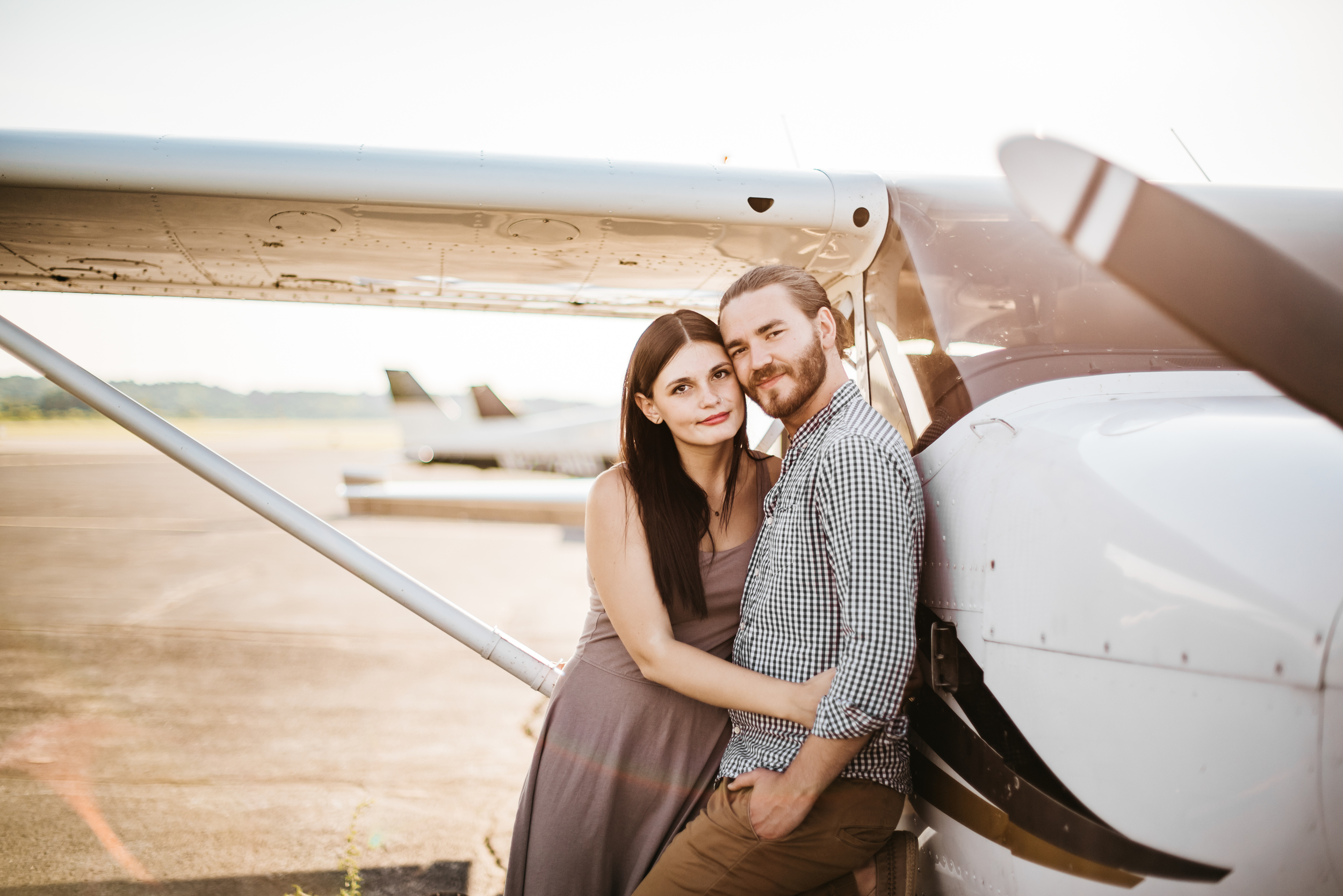 Pittsburgh_airplane_engagement_session022.jpg