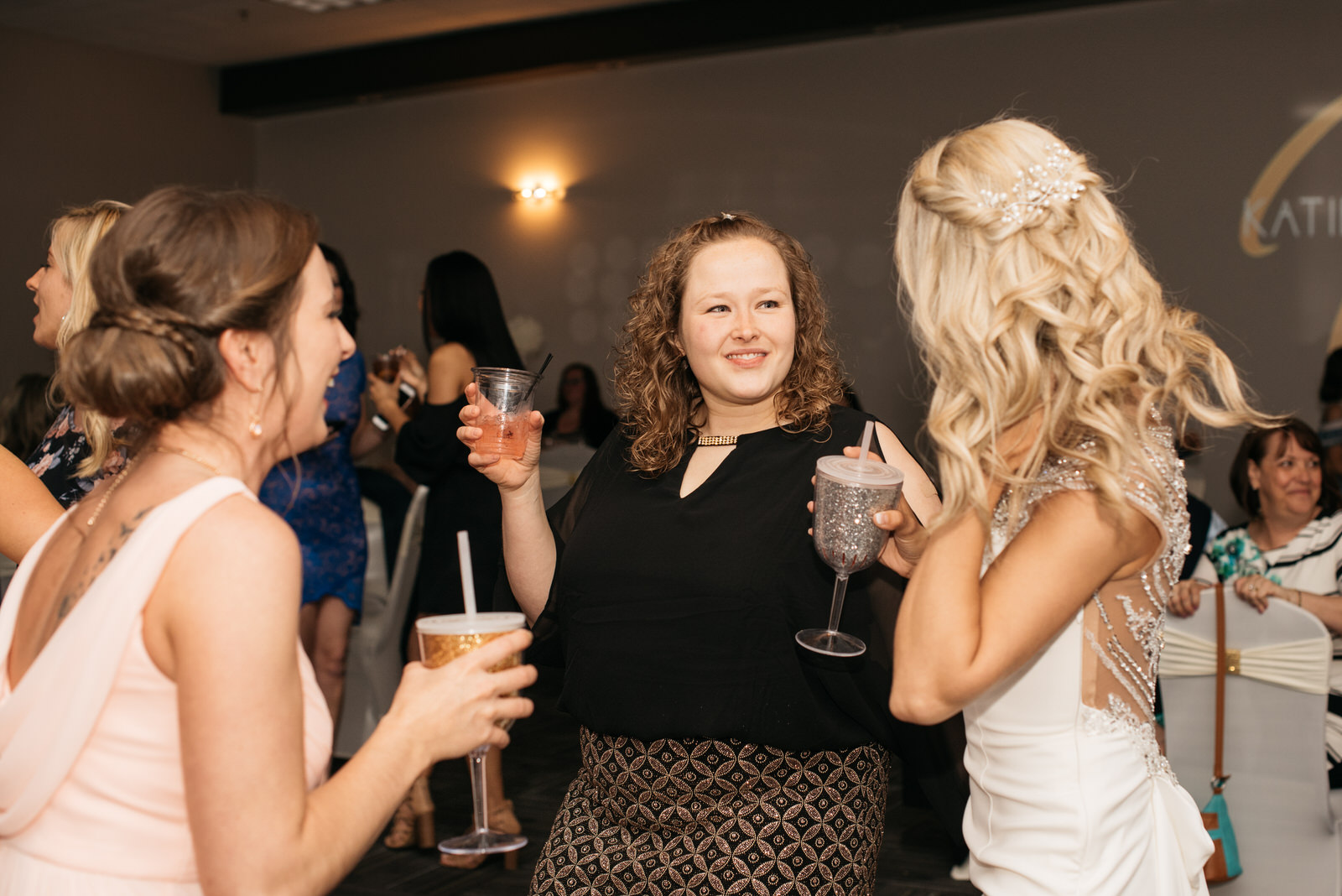 Sunset_Room_Wedding_Photos_021.jpg