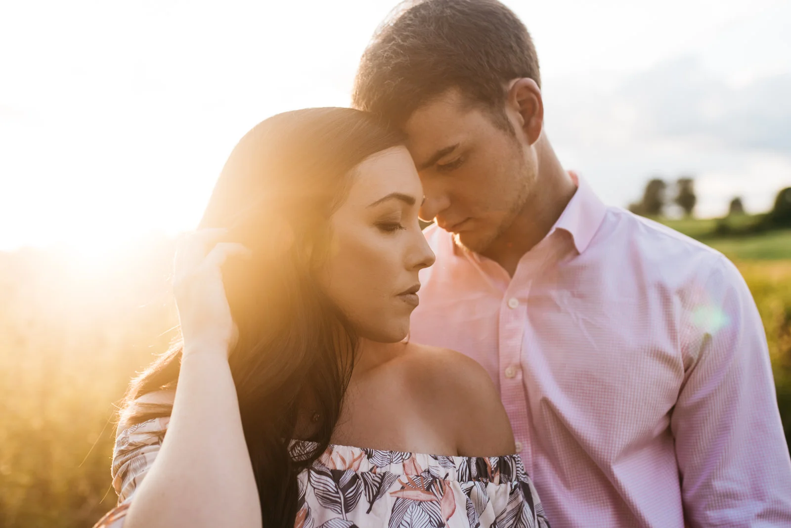 engagement_field_session_western_pa_engagement_photographer_012.jpg
