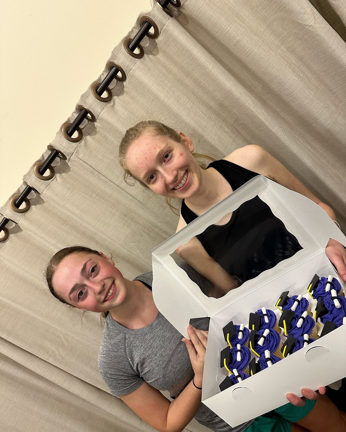 Graduating high school? Cupcakes are in order! Celebrating these two rockstars on a huge accomplishment ❤️🍀 👩&zwj;🎓 

Thank you to @everysweetcelebration for these beautiful and delicious treats!

#highschoolgrads #classof2024 #irishdanceregina