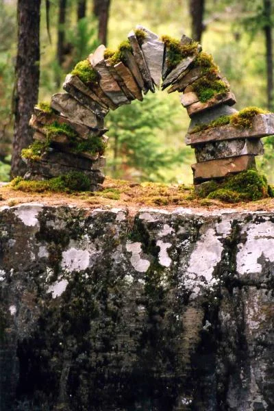 Mossy_Arch_close-up-400x600.jpg