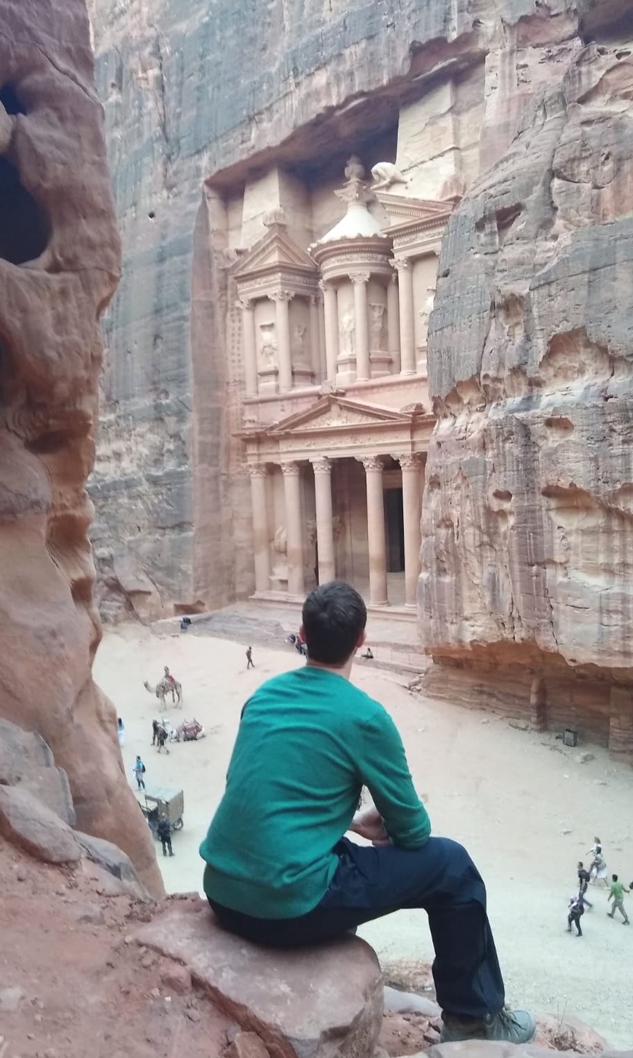 How Explore Petra, Jordan Backpacking with the Bonds