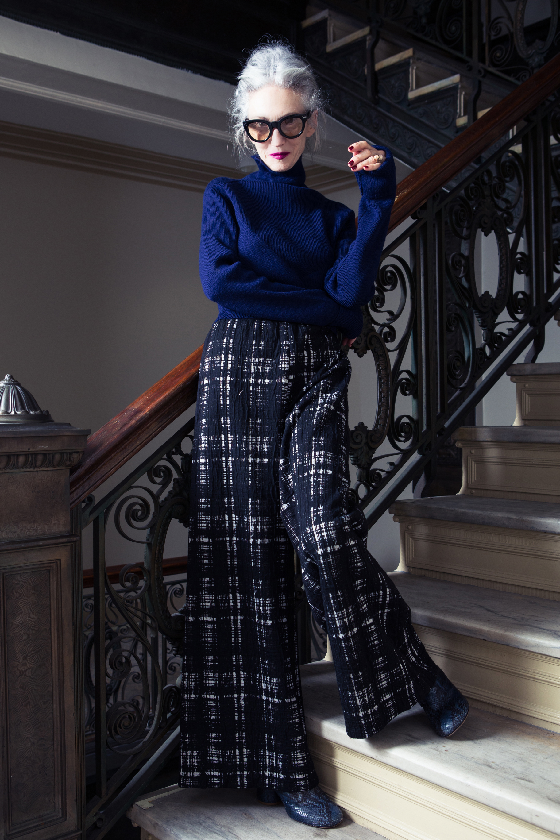 MIDNIGHT BLUE MERINO CROPPED MOCKNECK , SKETCH PLAID KNIT JACQUARD CULOTTES 