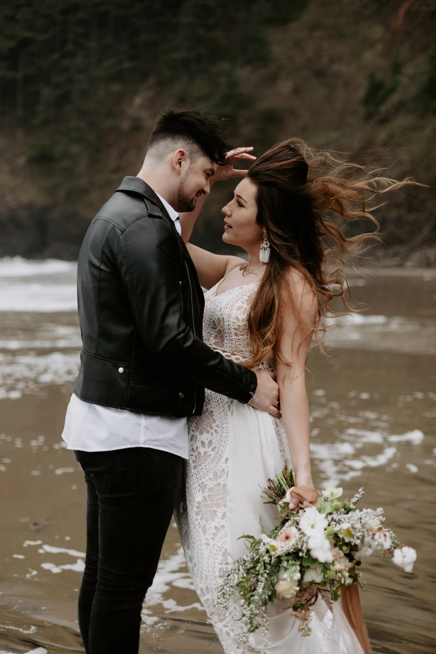 intimate-oregon-coast-elopement-2018-04-26_0005.jpg