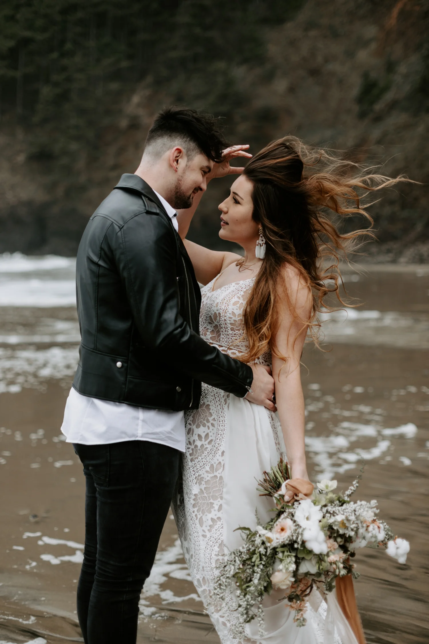 oregon-adventure-elopement-photographer-2018-04-24_0104.jpg