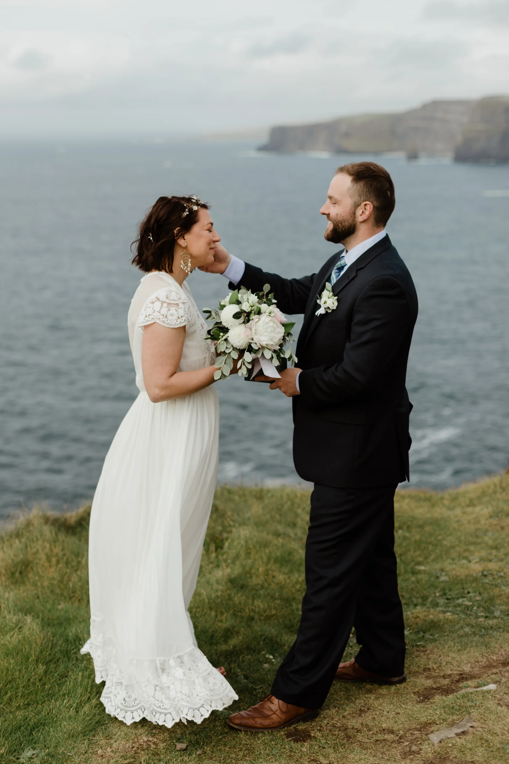 cliffs-of-moher-ireland-adventurous-elopement-44.jpg