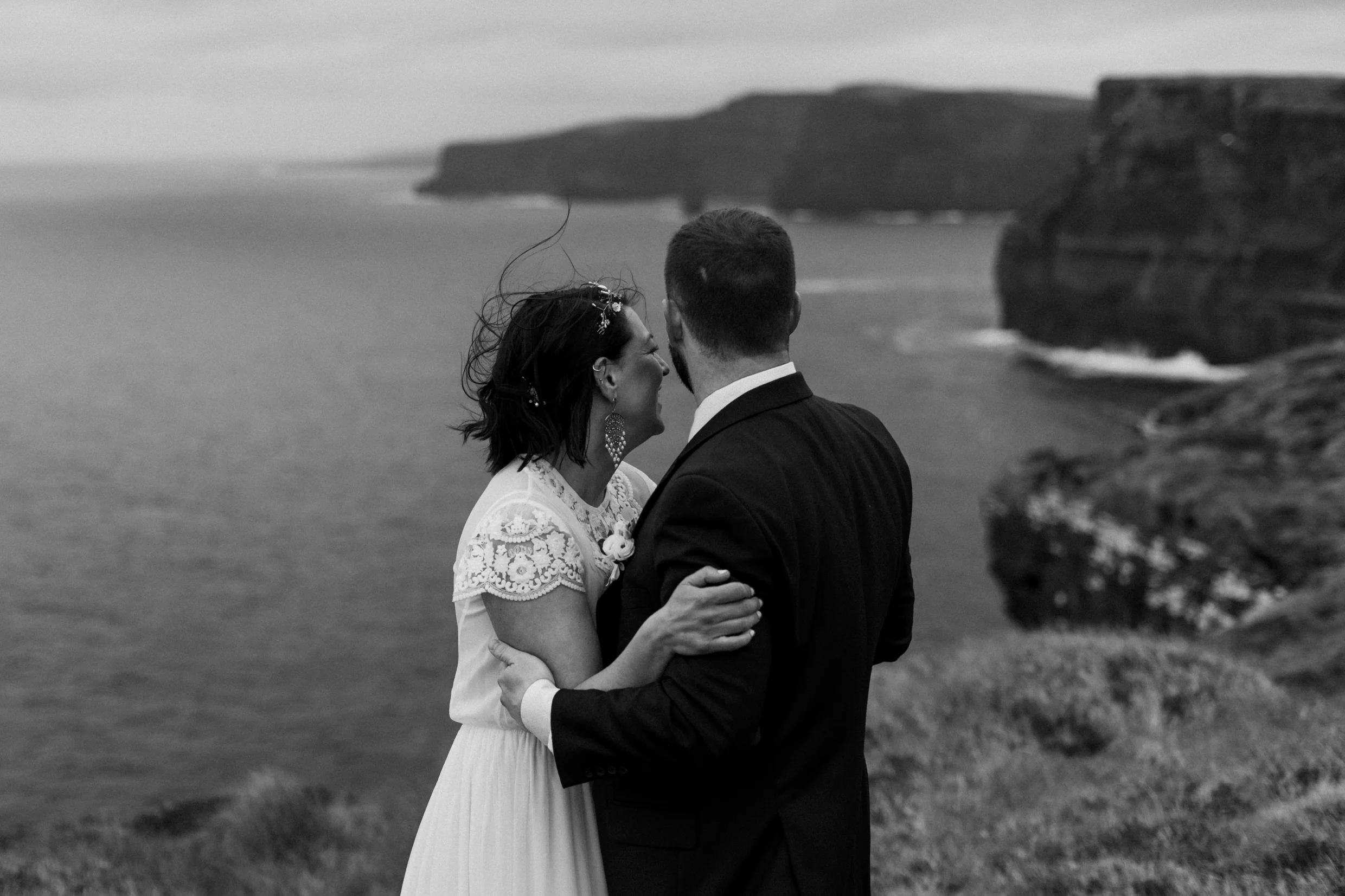 cliffs-of-moher-ireland-adventurous-elopement-101.jpg
