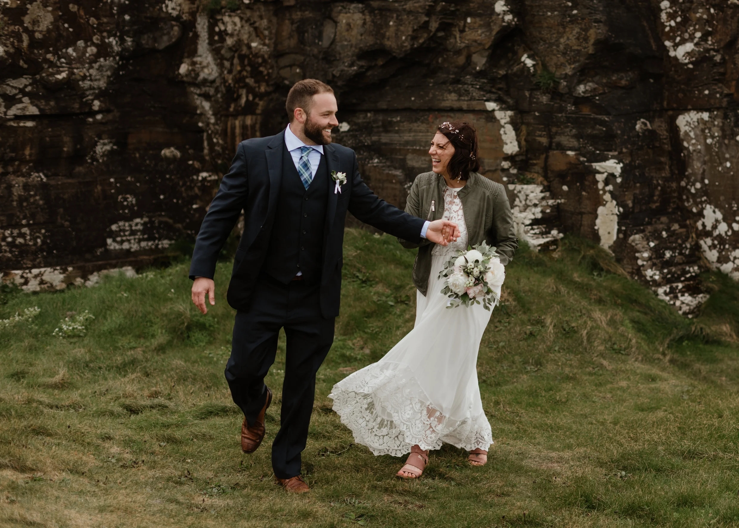 cliffs-of-moher-ireland-adventurous-elopement-106.jpg