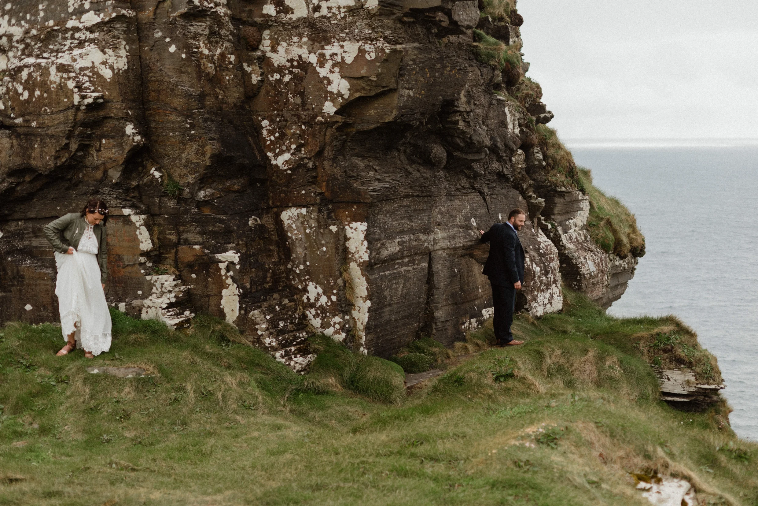 cliffs-of-moher-ireland-adventurous-elopement-109.jpg