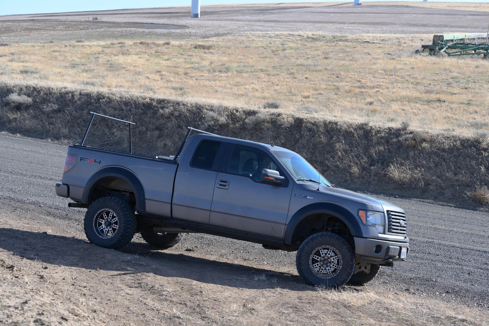 Mr-Truck-WheatfieldsJohnDeerinbg.jpg