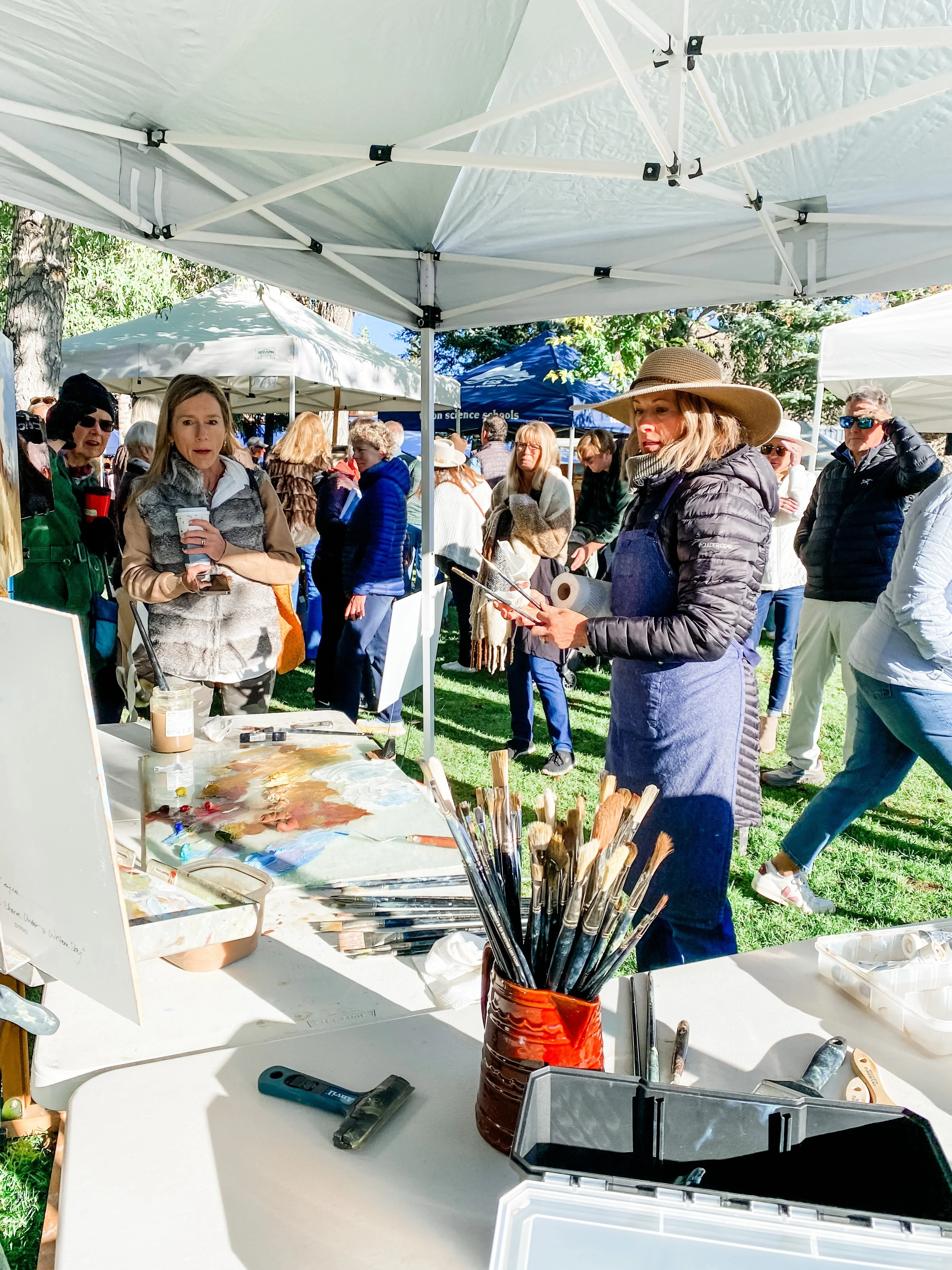 Idaho landscape artist Allie Zeyer painting at the Jackson Hole Fall Arts Festival QuickDraw 2023
