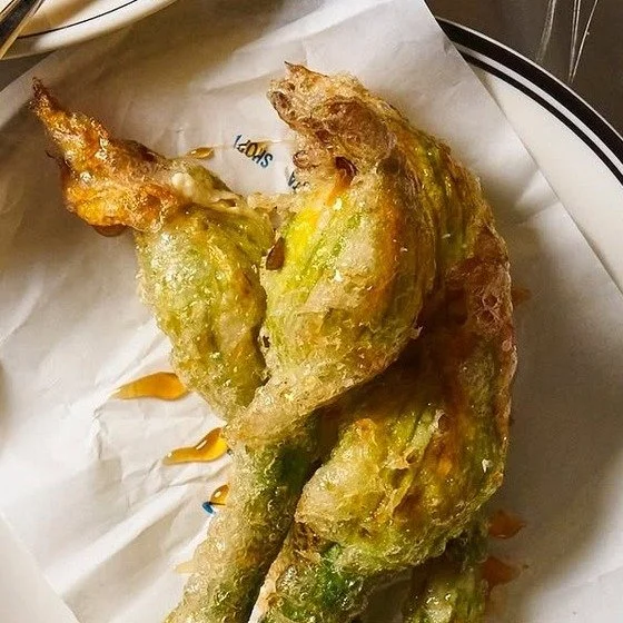 A fun fact: when Matt Swieboda  first opened the original small bar @lovetillydevine  on Crown Lane, he was the first venue owner to say &lsquo;yes&rsquo; to our crazy idea of hopping from one venue to another,  way back in January 2013. 

Now @lovet