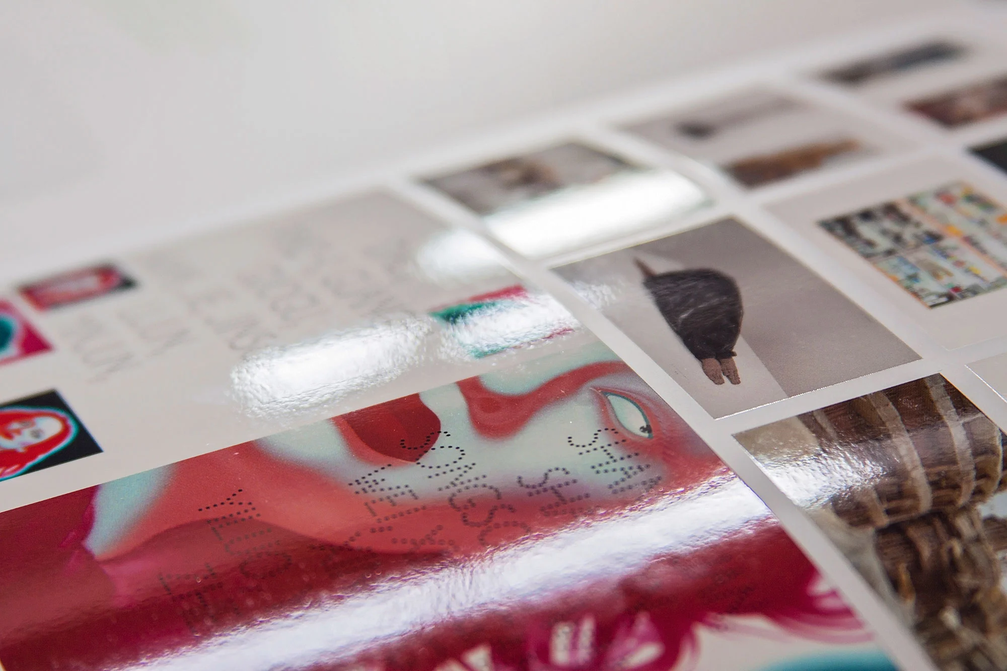 Spot varnish print design