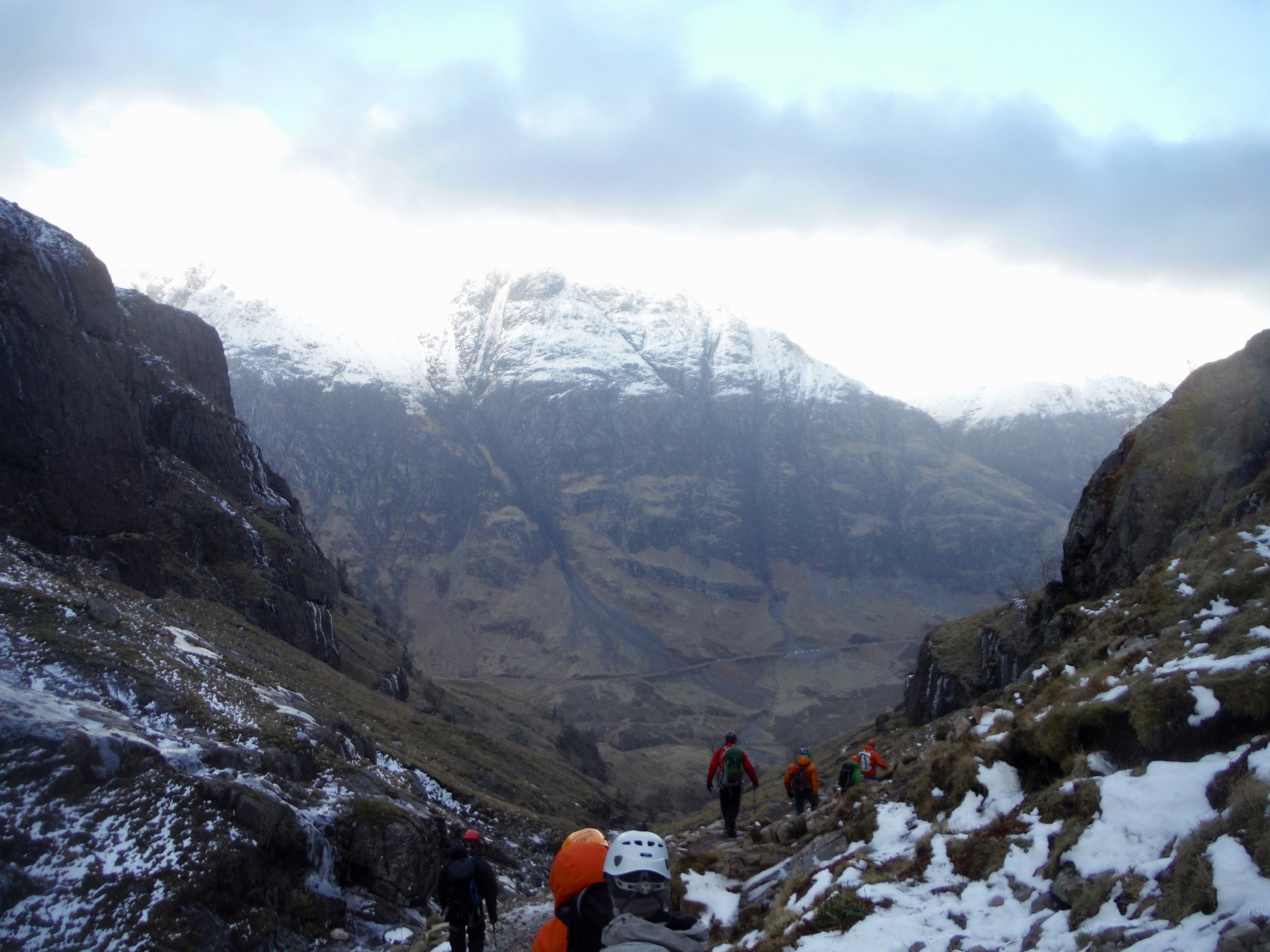 The walk out. Facing the Aonach Eagach ridge. tbc