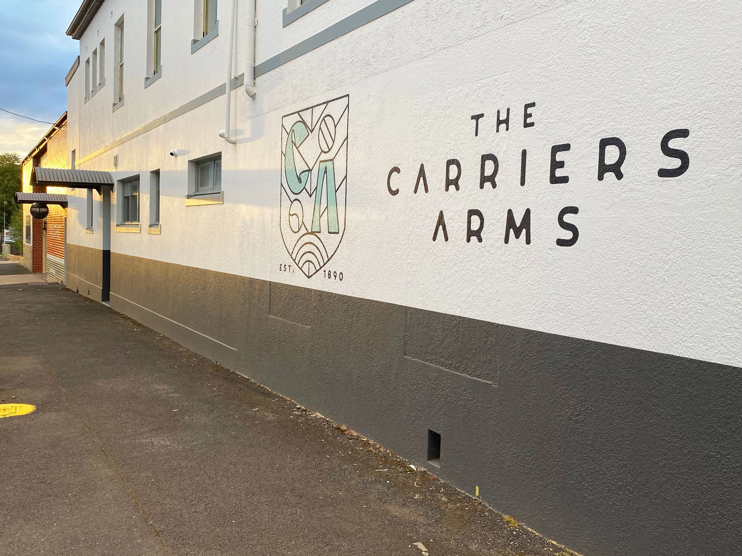 carriers_arms_signs_13.jpg