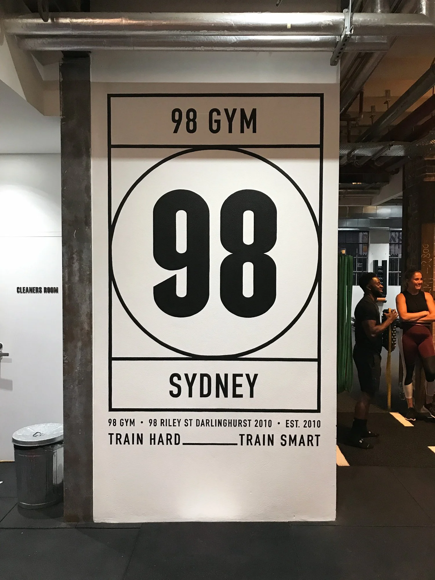98-gym-wall-logo-sign-03.jpg