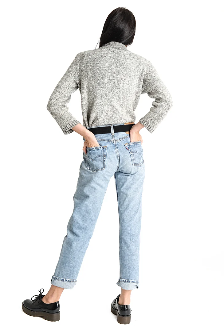 levi28x30back.jpg
